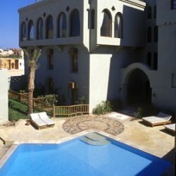 captains-inn-el-gouna.jpg